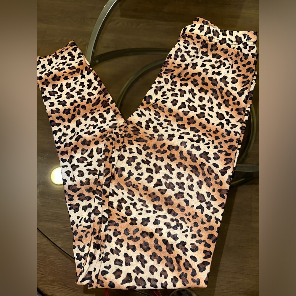 Leopard Print Legging - Picture 2 of 2